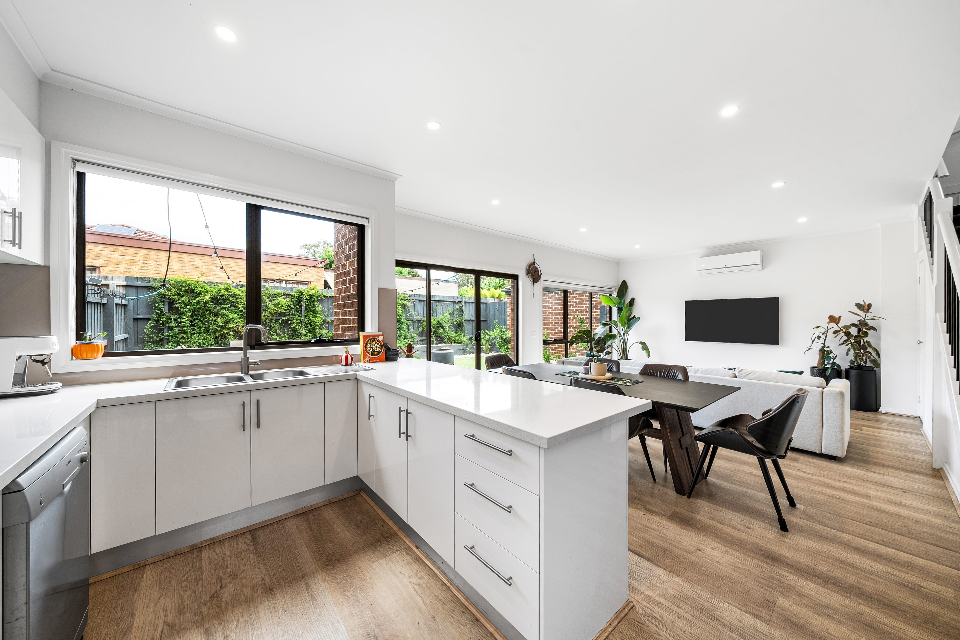 2/13 Rawlings Avenue, Ferntree Gully — listing photograph 10