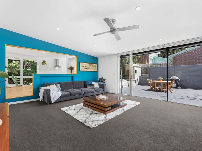 15 Ferndale Road, Upper Ferntree Gully — listing photograph 3