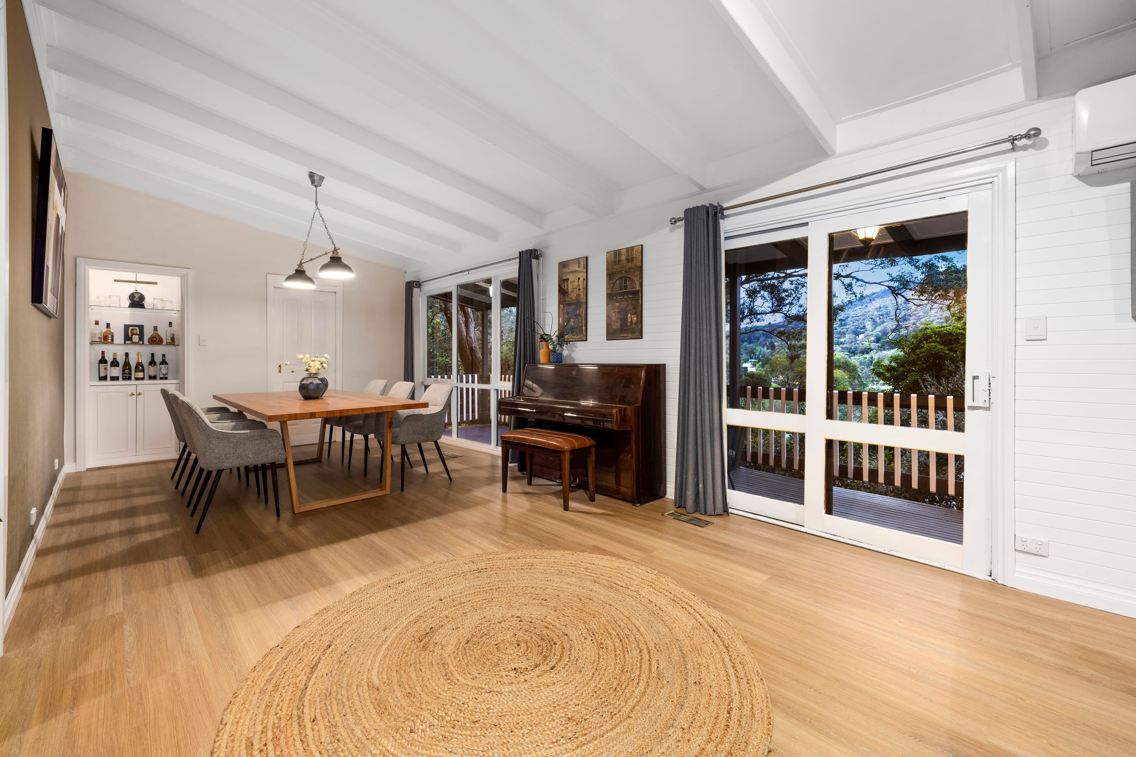 28 Alexandra Street, Upper Ferntree Gully — listing photograph 9