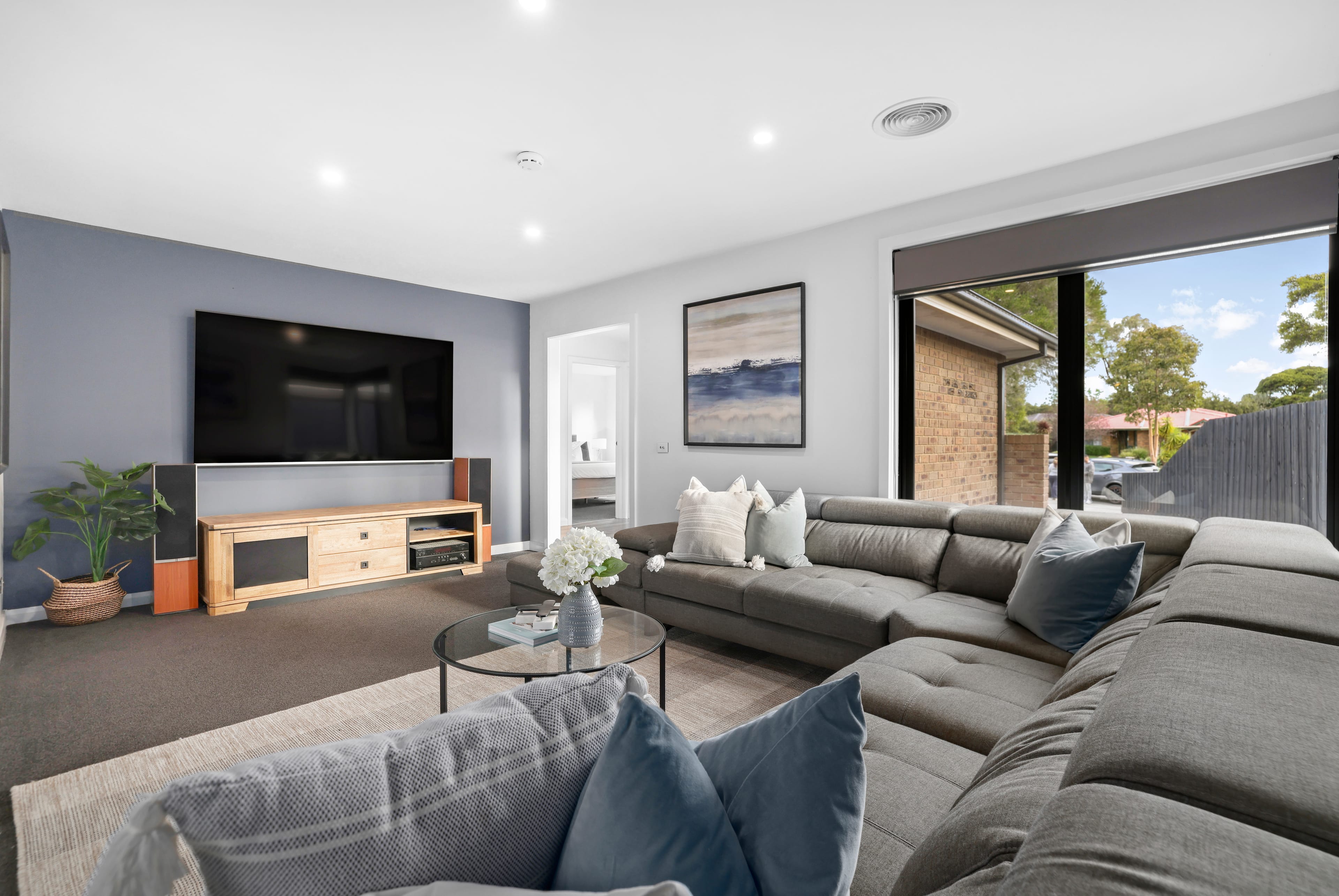 10 Homewood Close, Ferntree Gully — listing photograph 11