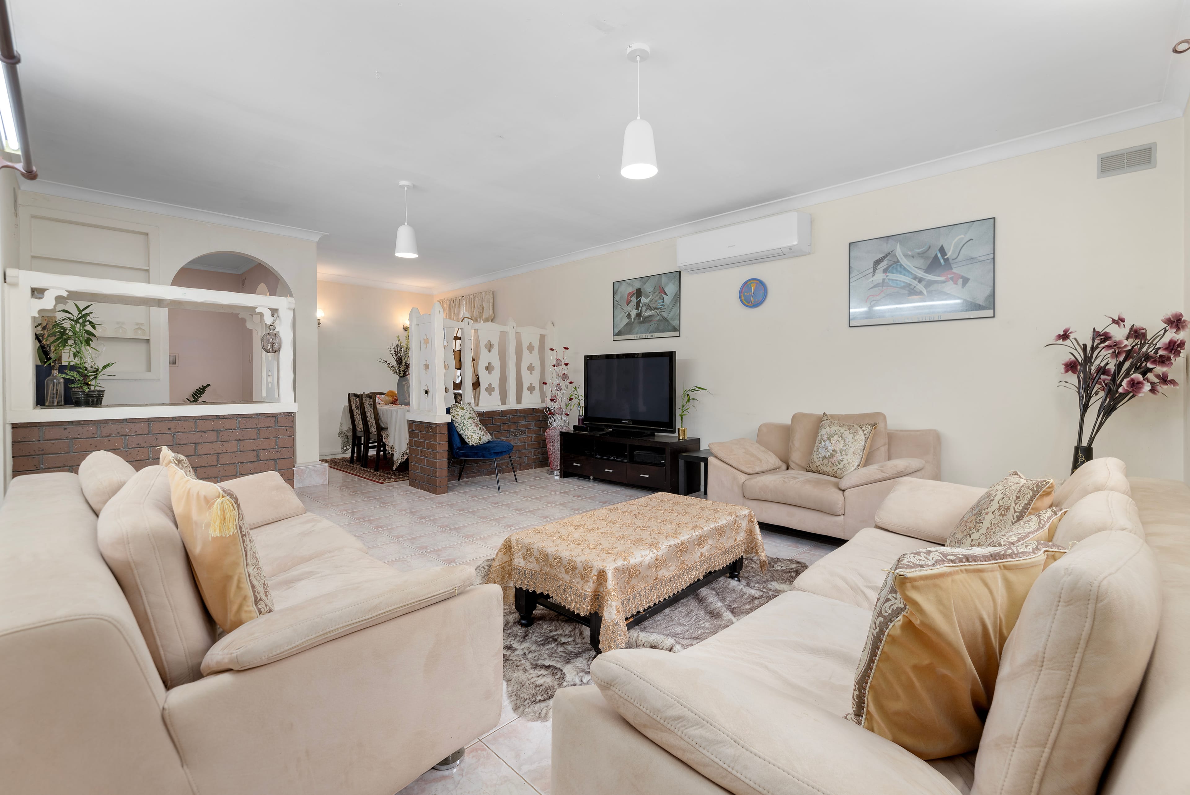 19 Nicholas Street, Keysborough — listing photograph 4