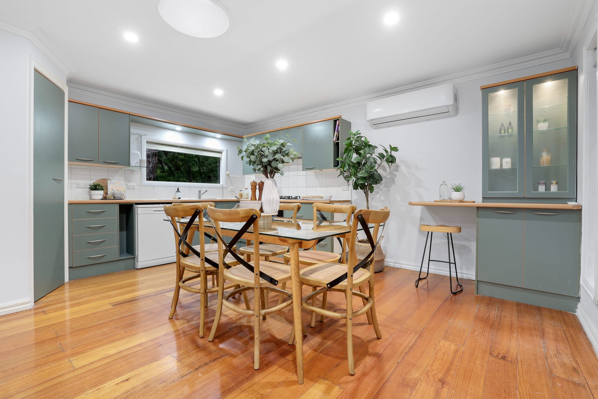 6 Townley Place, Upper Ferntree Gully — listing photograph 8