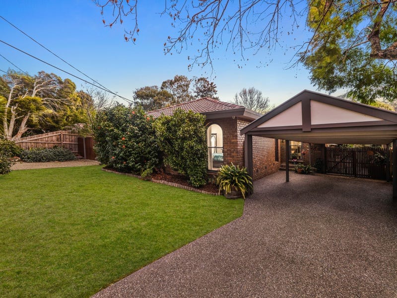 7 Hollyoak Court, Ferntree Gully — listing photograph 2