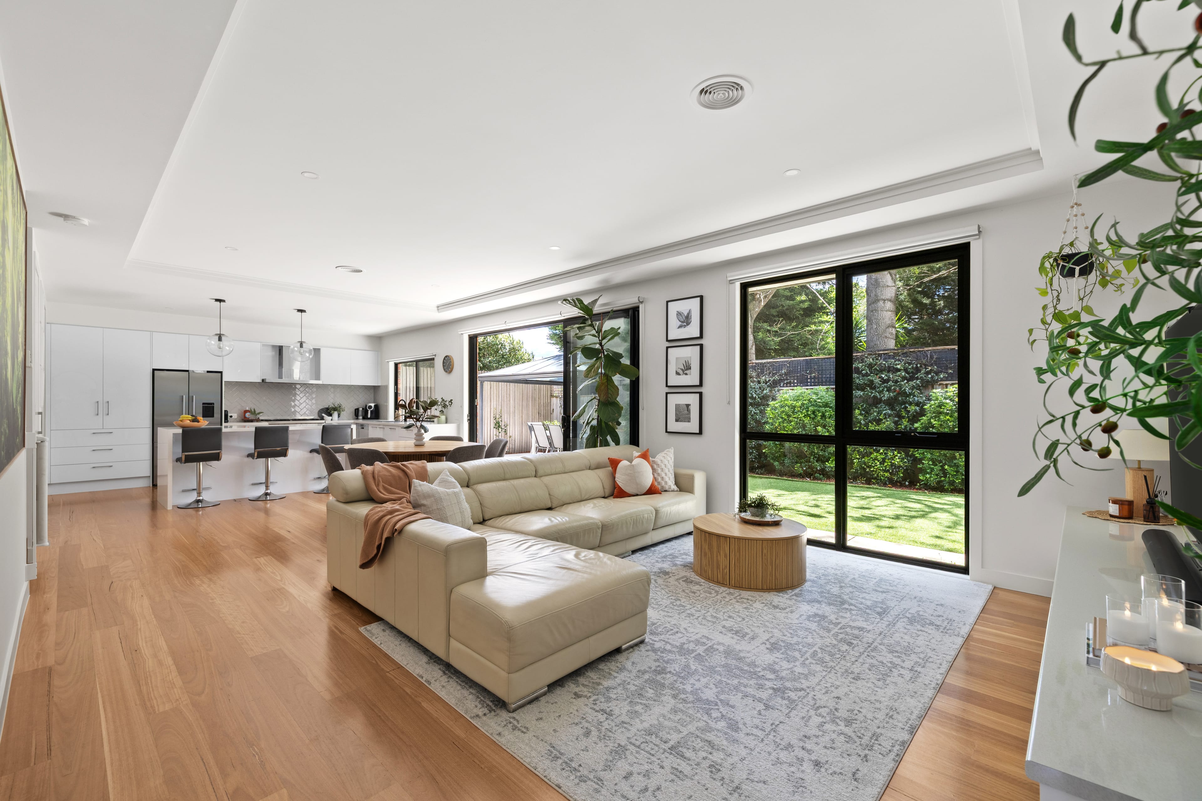 2/25 Linda Crescent, Ferntree Gully — listing photograph 4