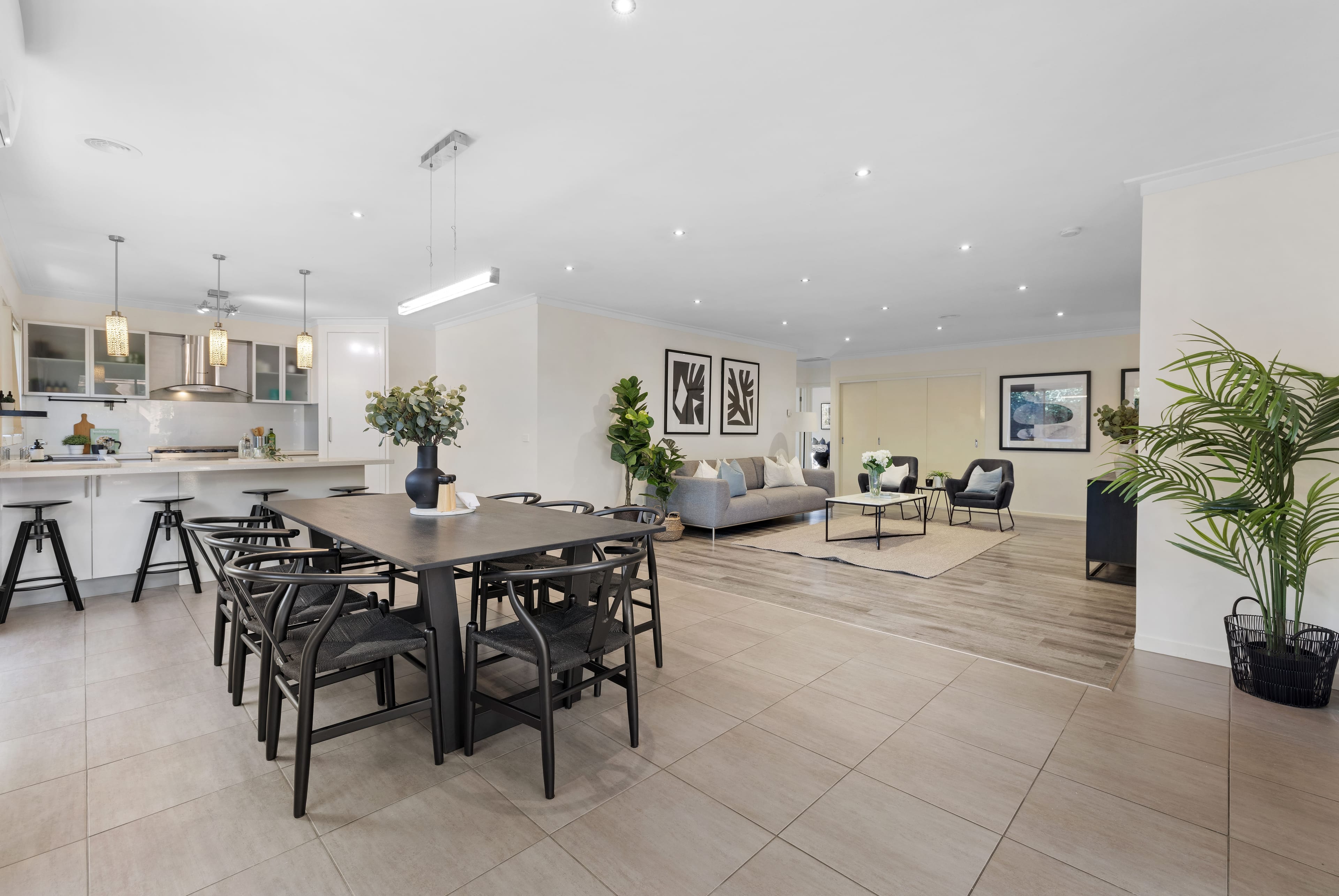 2/13 Marville Court, Boronia — listing photograph 5