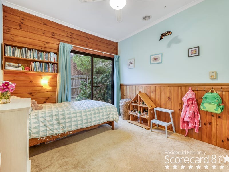17 Myrtle Crescent, Ferntree Gully — listing photograph 9