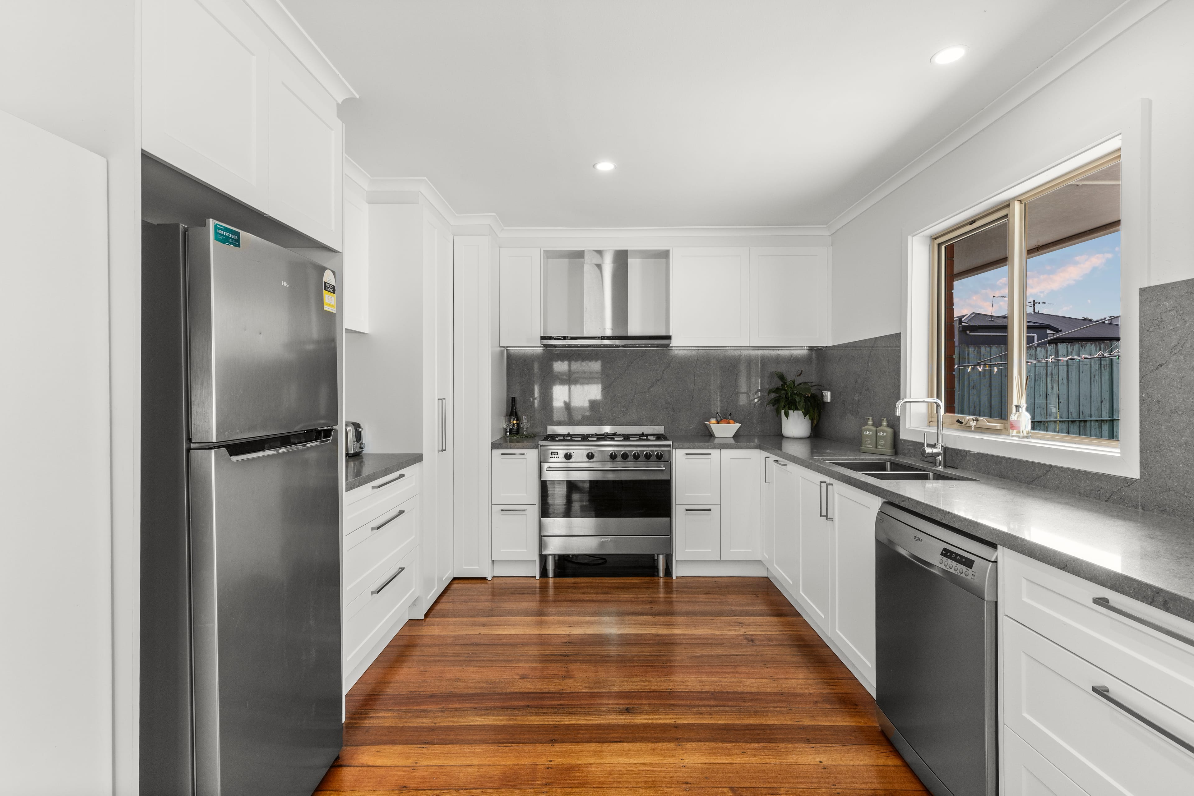 46 Rickards Avenue, Knoxfield — listing photograph 9