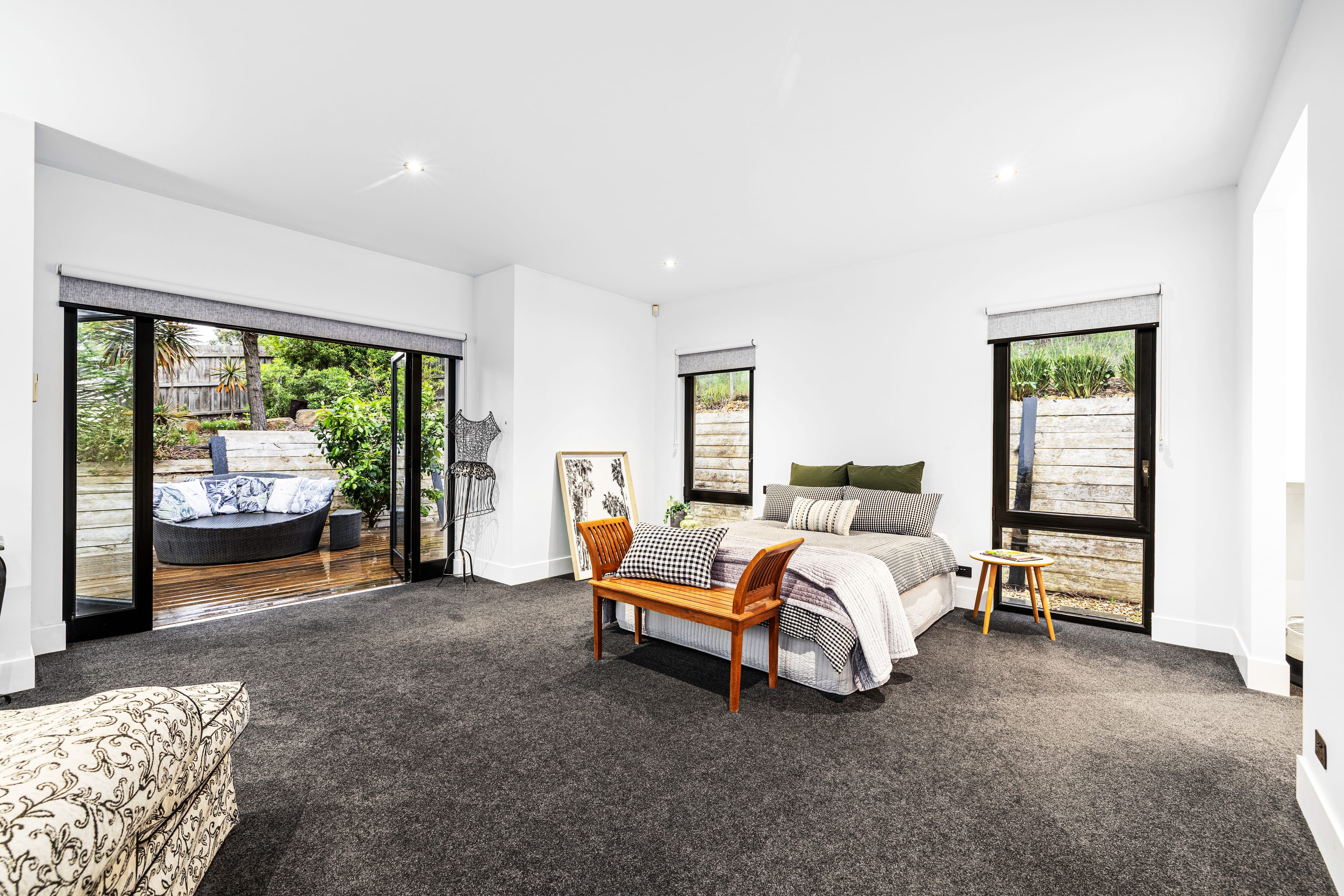 4 Meadowbank Close, Lysterfield South — listing photograph 17