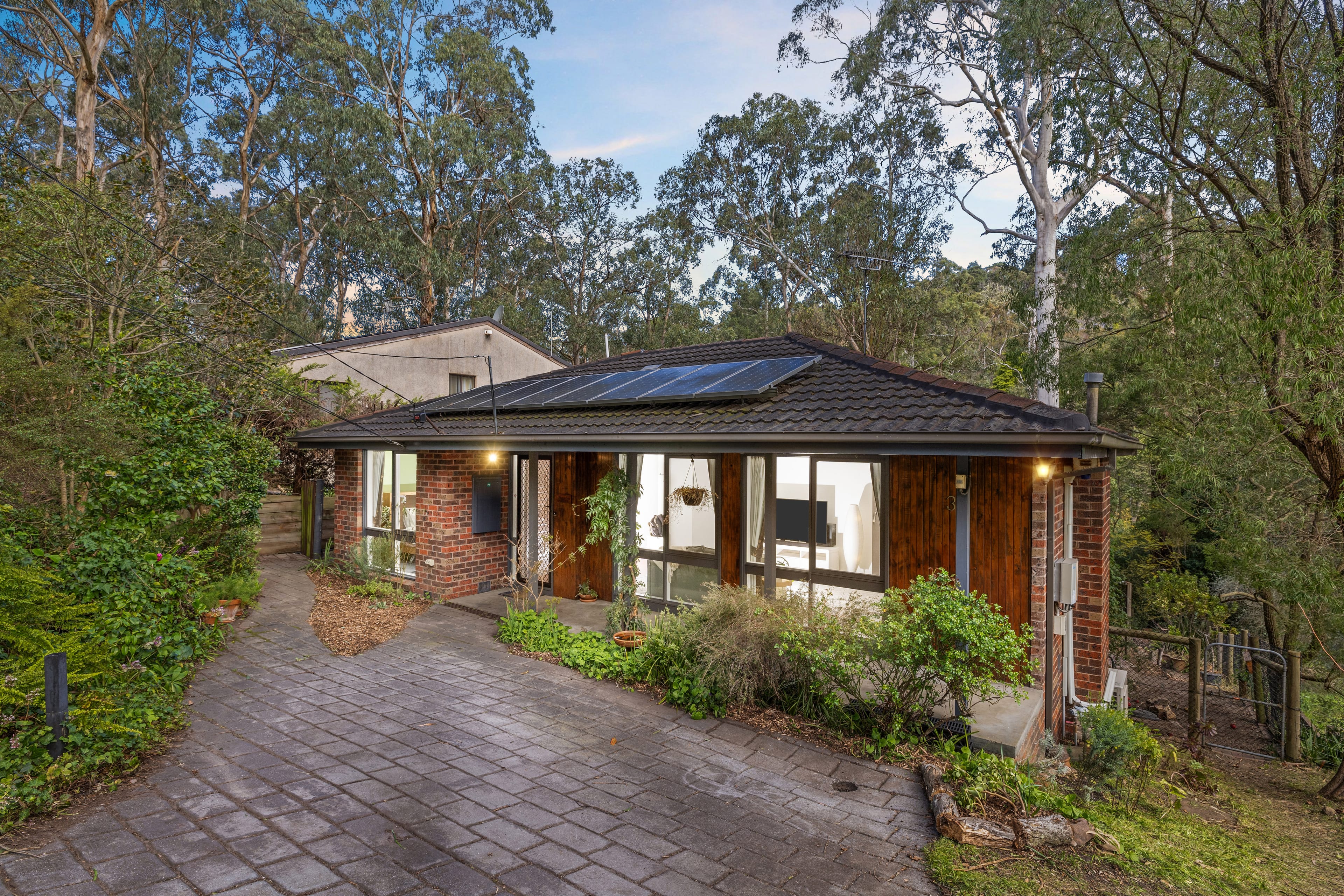 36 Royal Street, Upwey — listing photograph 2