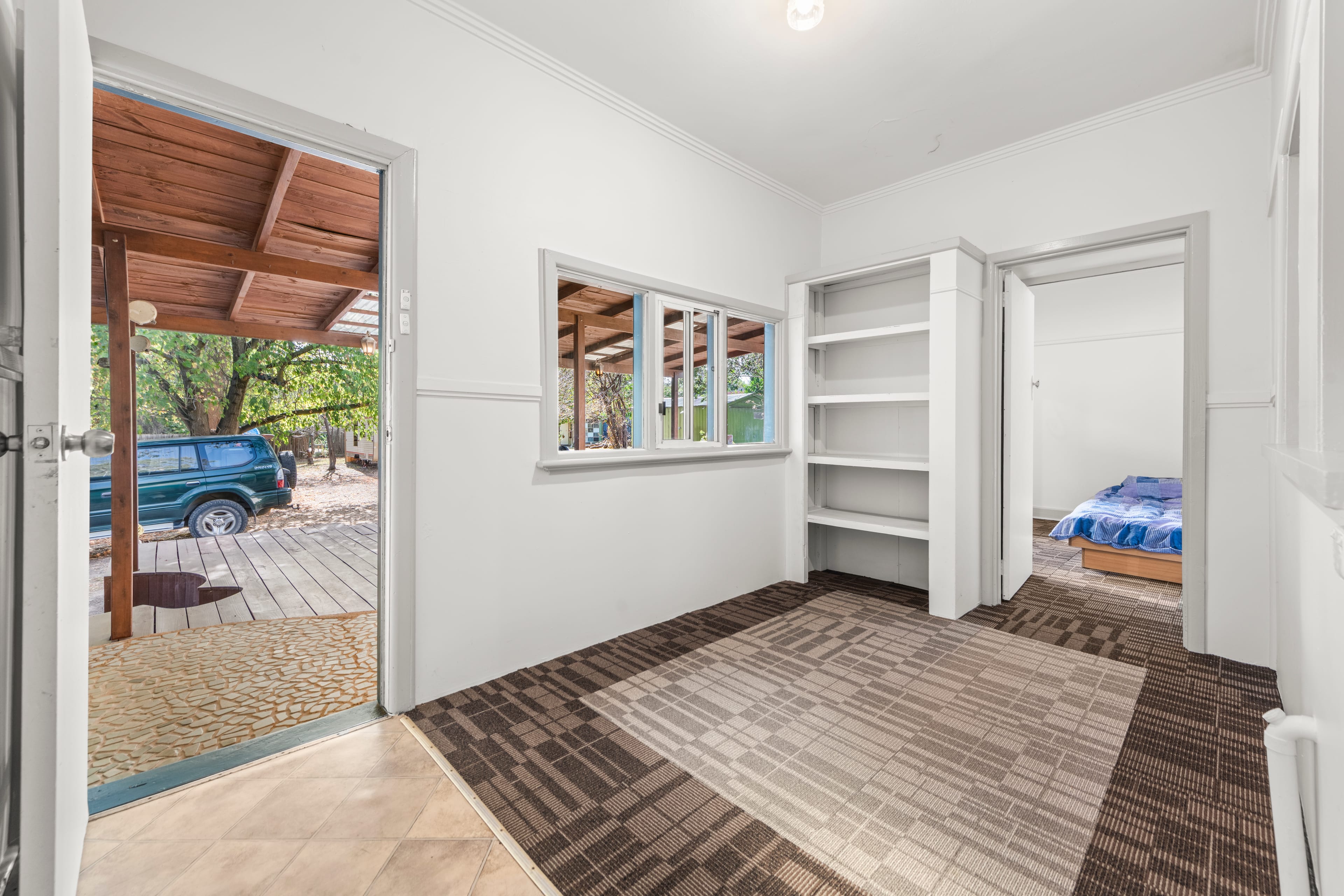 238 Scoresby Road, Boronia — listing photograph 4