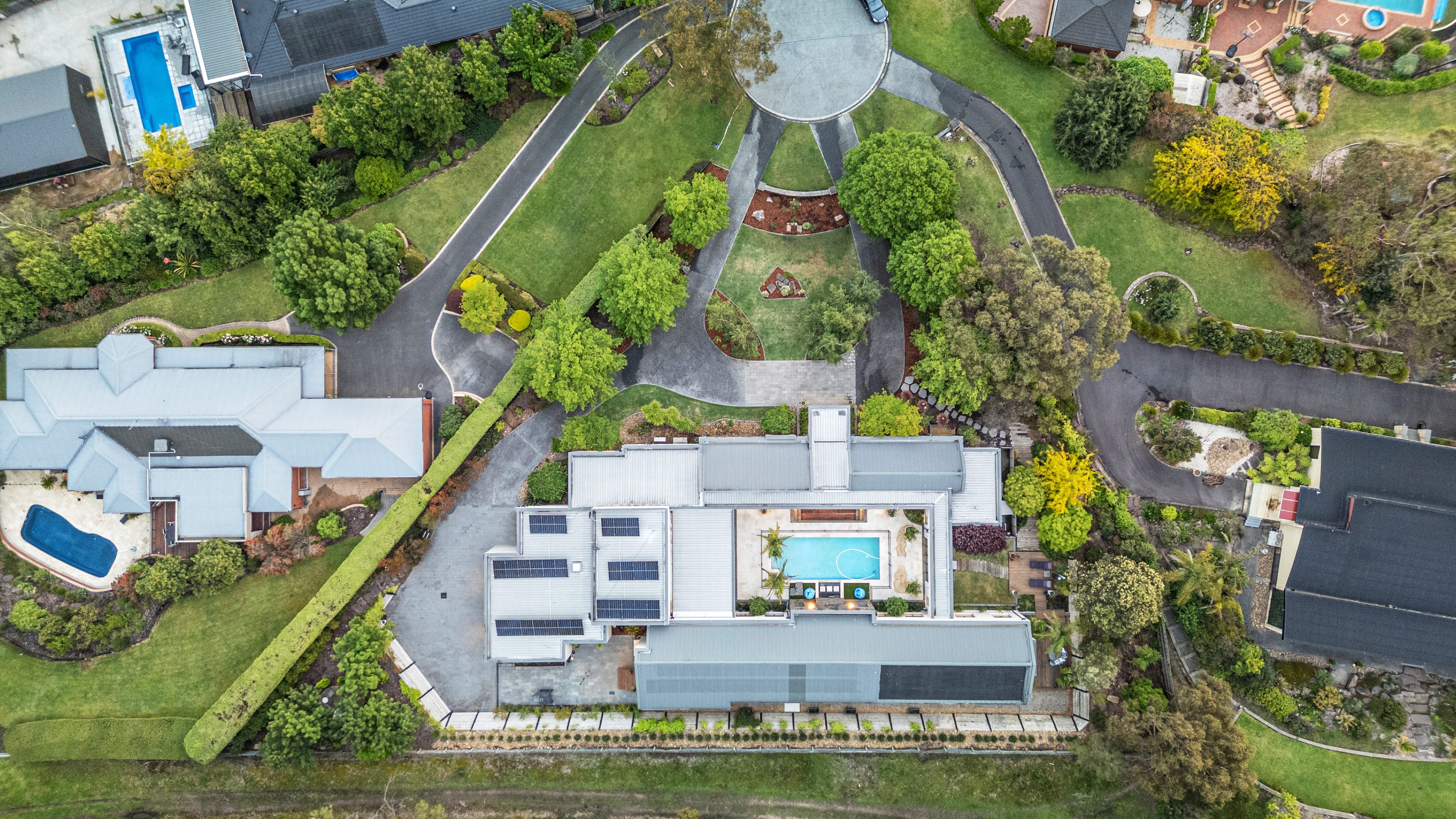 4 Meadowbank Close, Lysterfield South — listing photograph 34