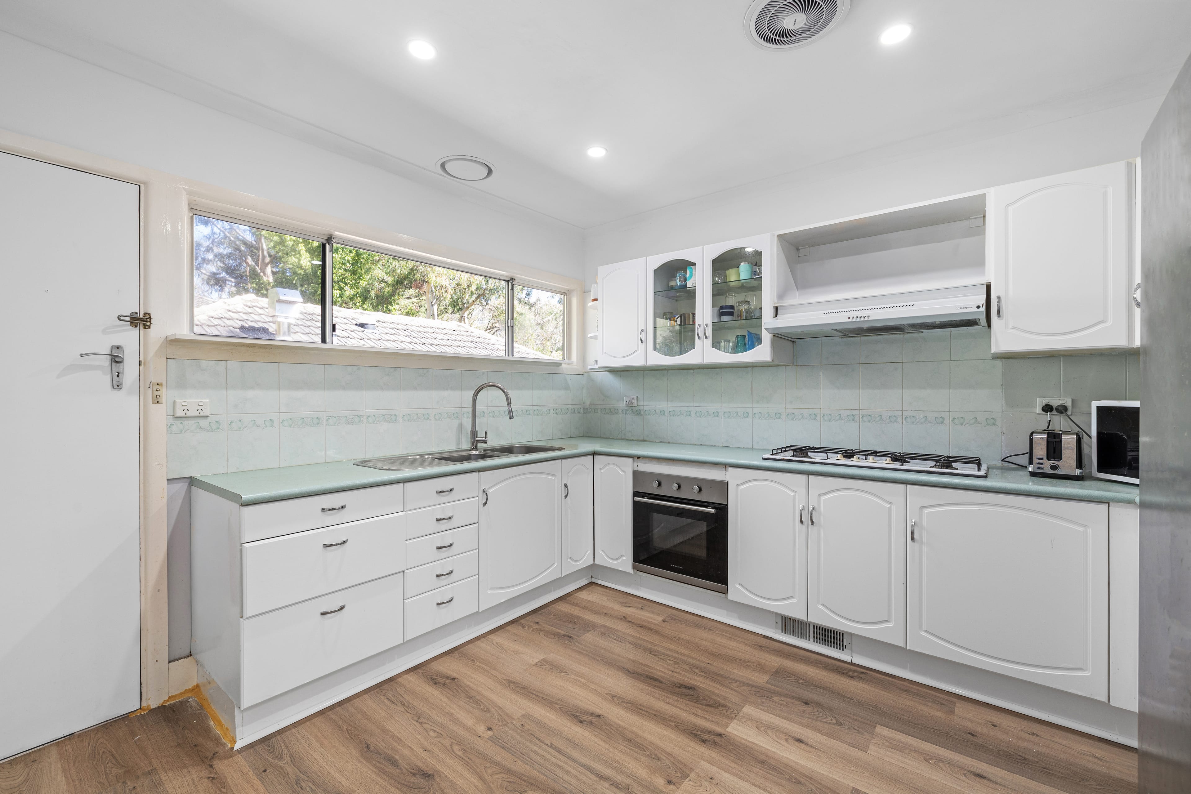 39 Old Belgrave Road, Upper Ferntree Gully — listing photograph 6