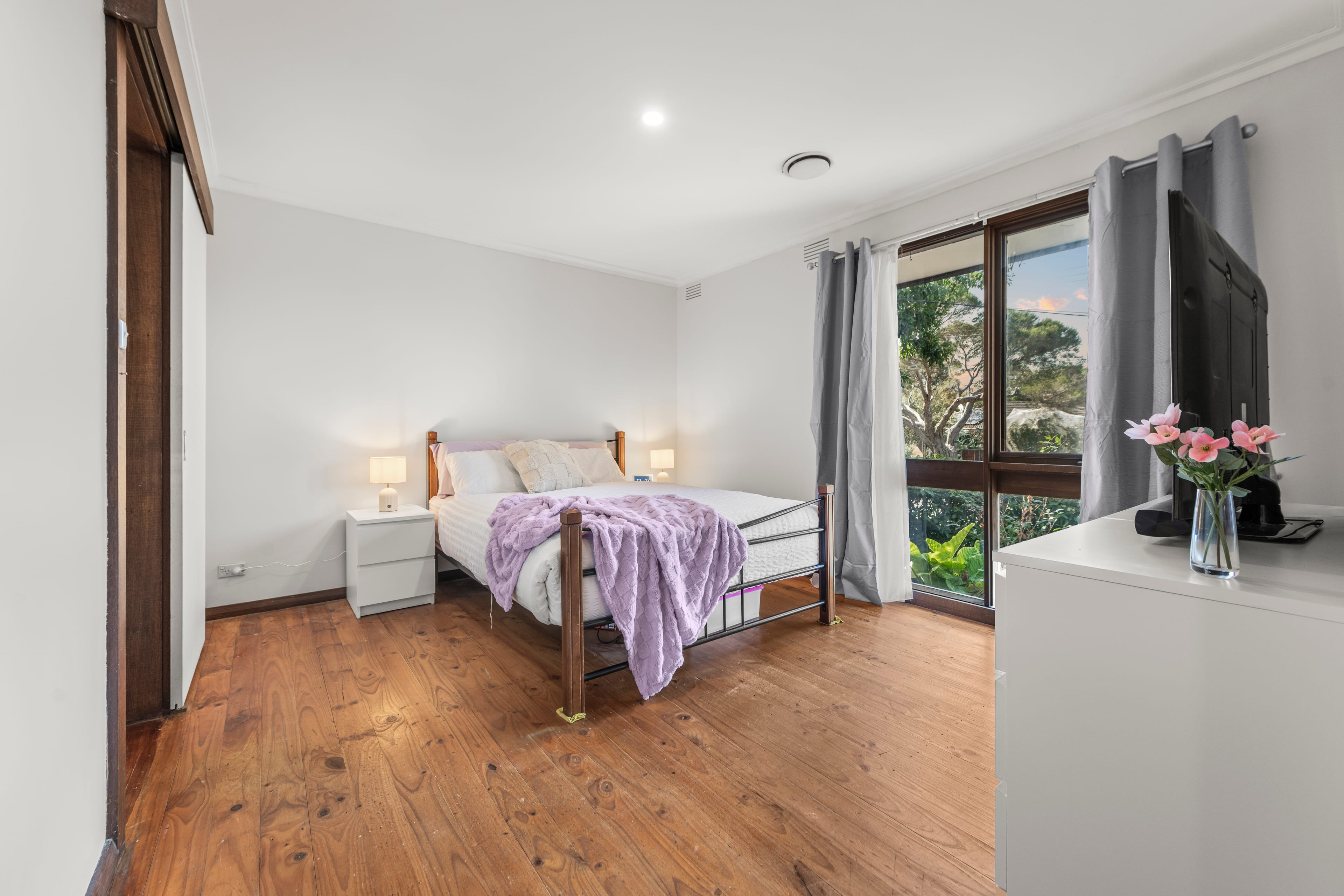 16 Tunbridge Way, Ferntree Gully — listing photograph 12