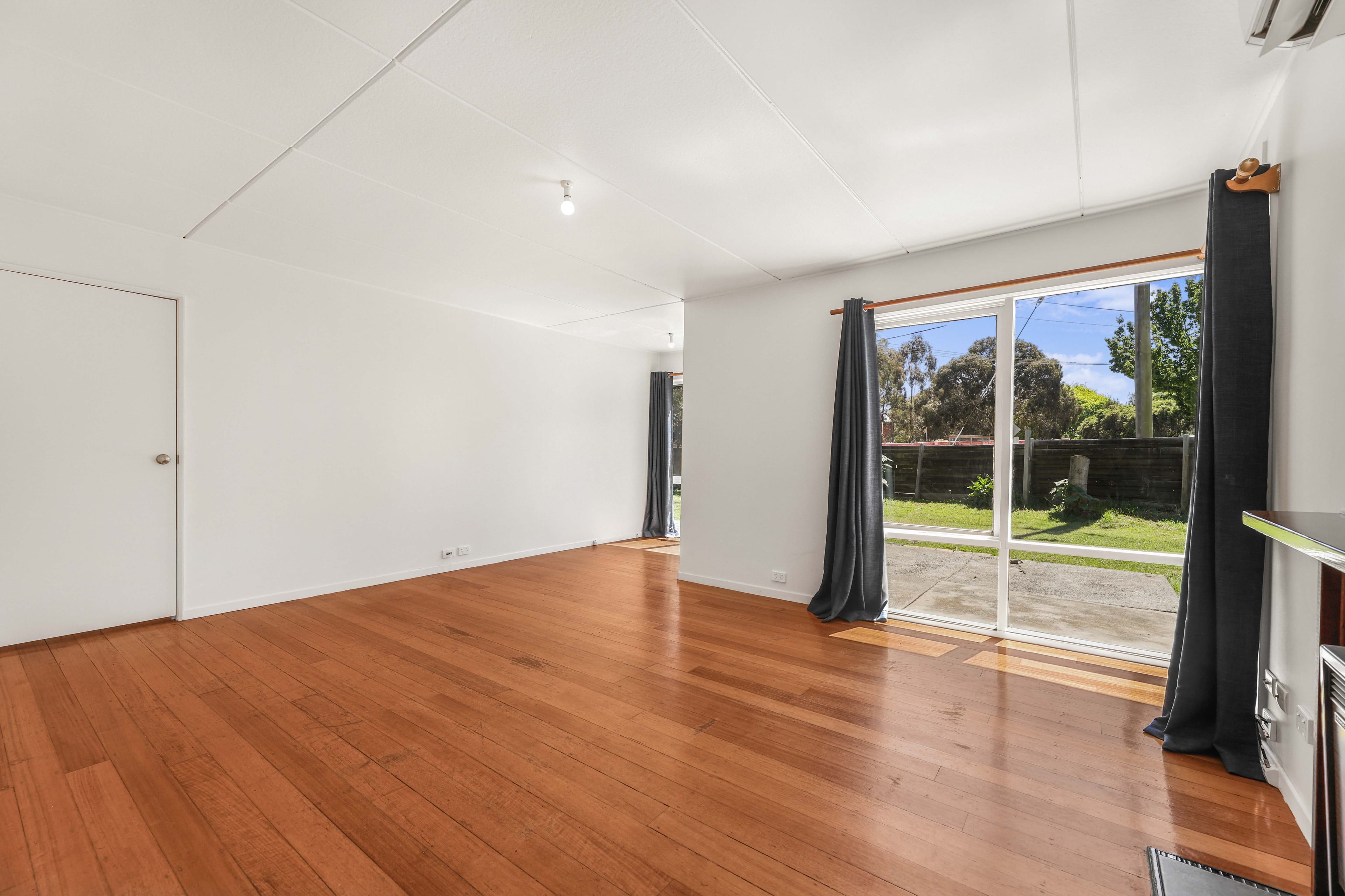 2 Loretto Avenue, Ferntree Gully — listing photograph 5