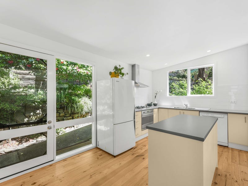 15 Ferndale Road, Upper Ferntree Gully — listing photograph 6
