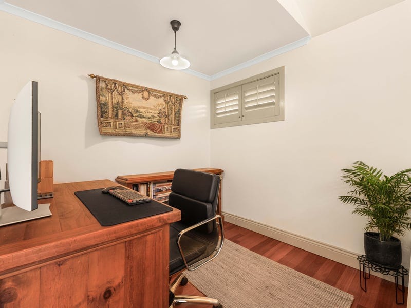24 Bates Avenue, Upper Ferntree Gully — listing photograph 4