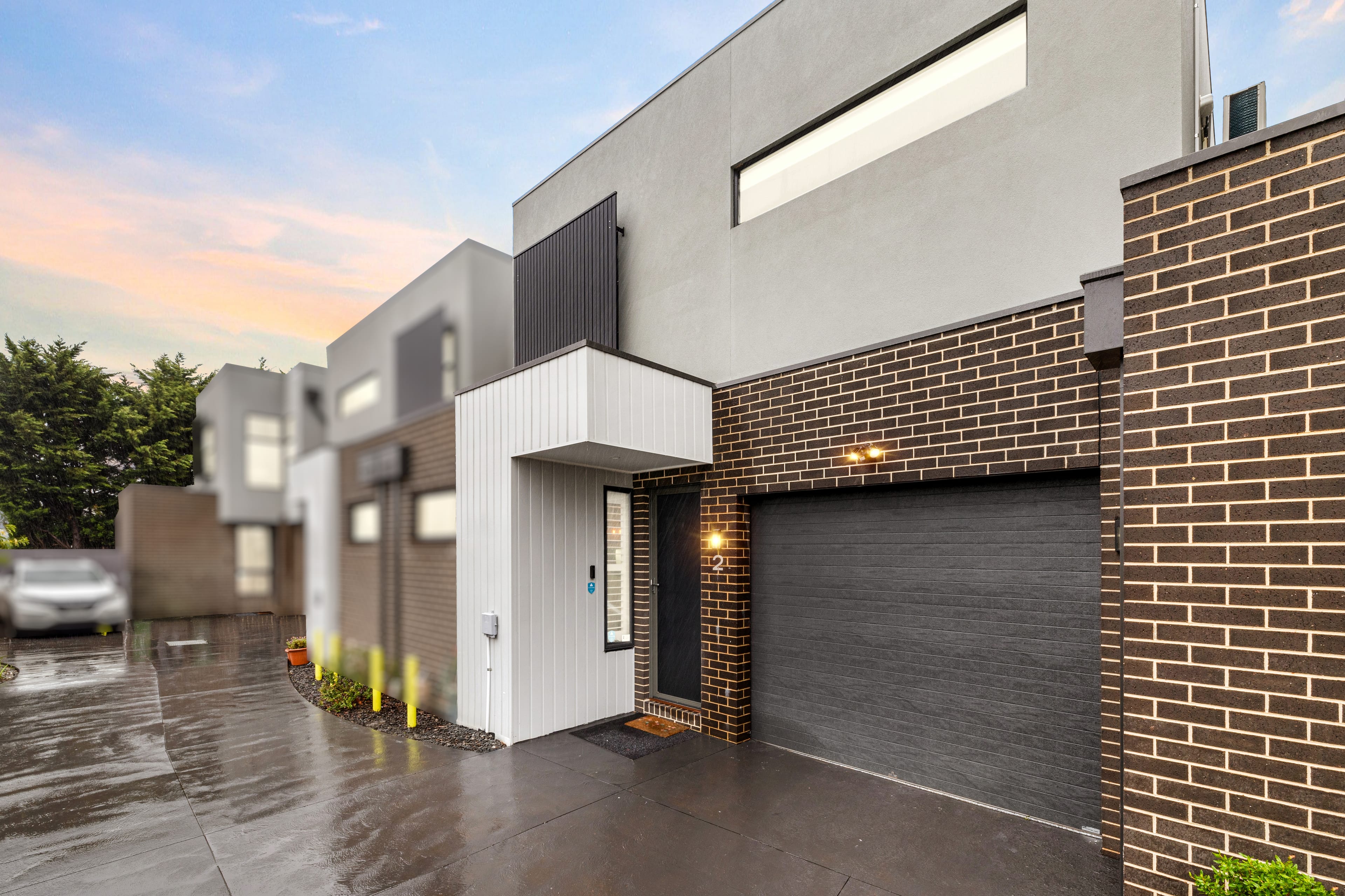2/24 Conn Street, Ferntree Gully — listing photograph 2