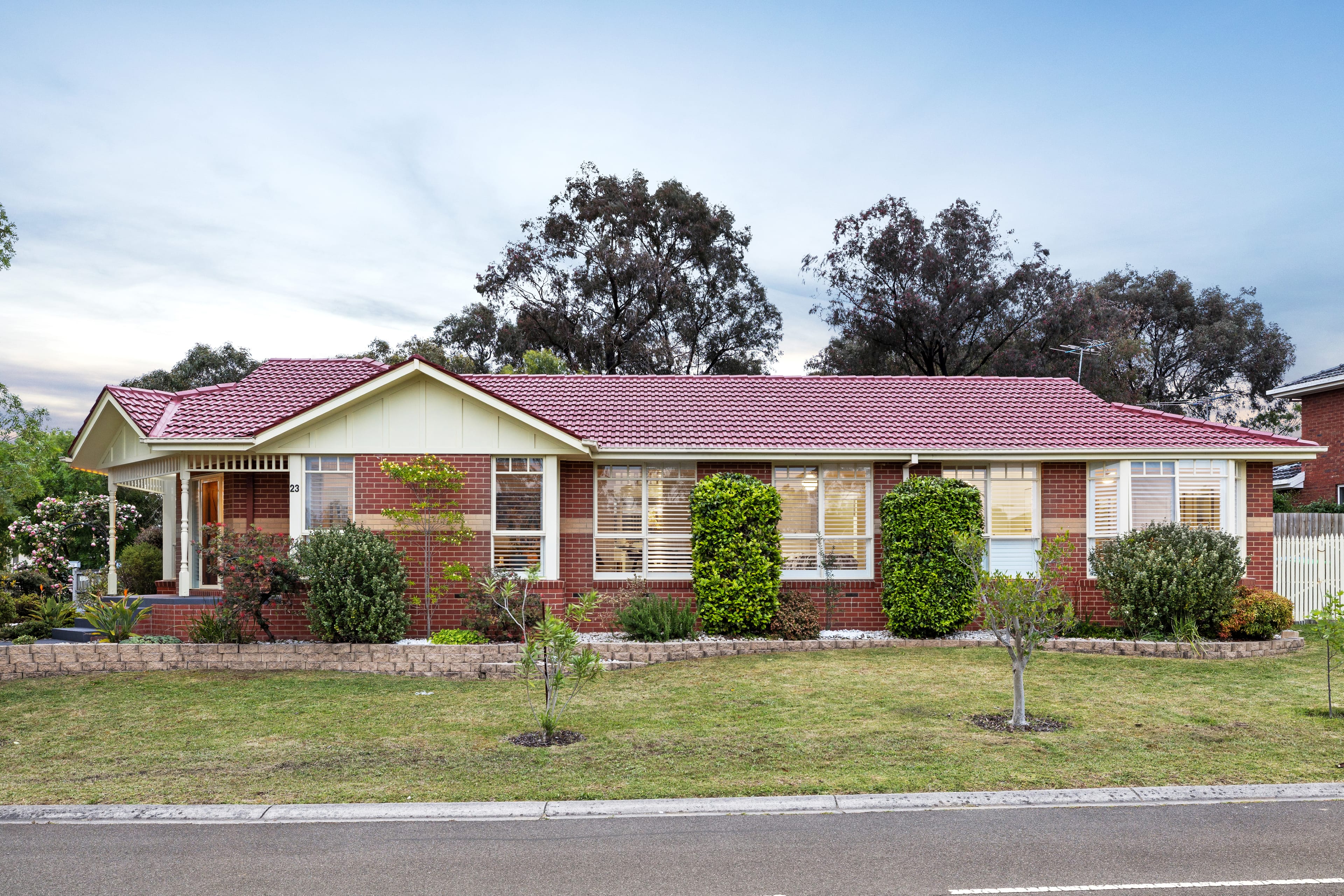23 Glenwood Grove, Knoxfield — listing photograph 5