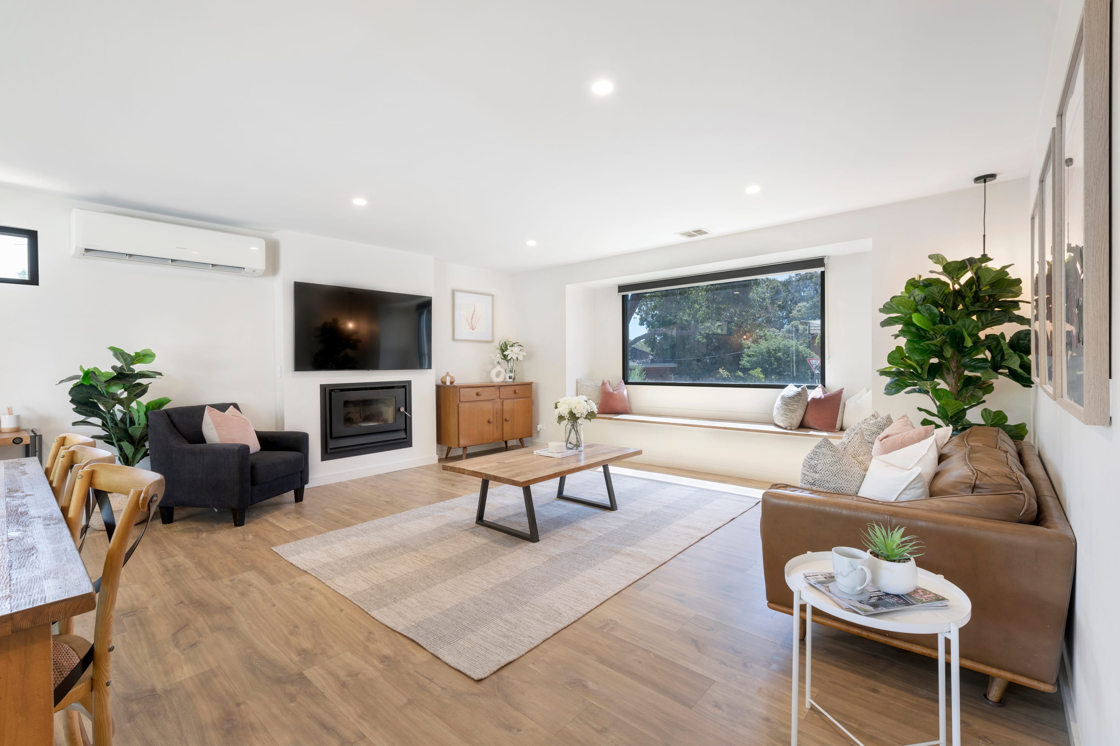 29 Olympus Drive, Croydon South — listing photograph 4