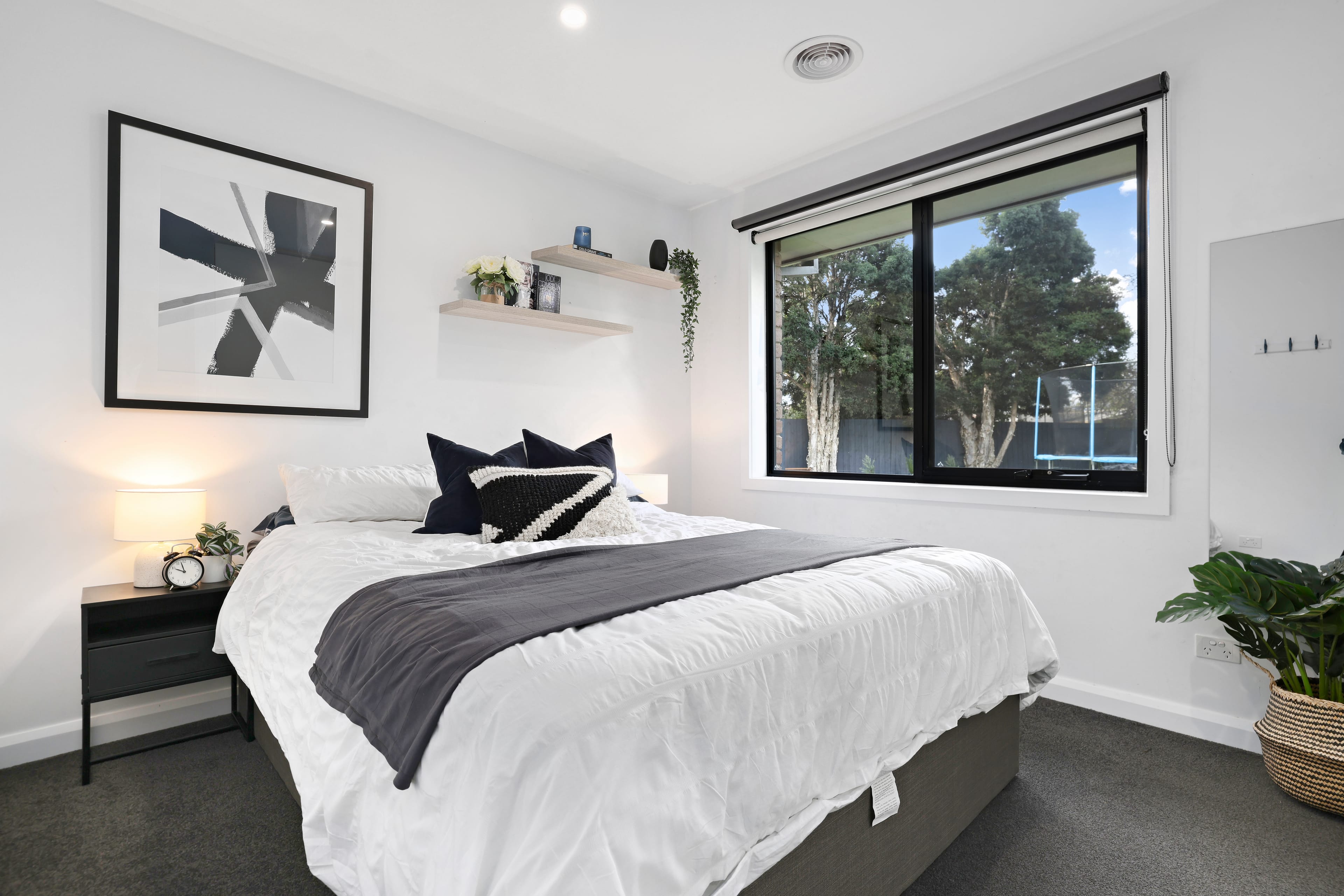 10 Homewood Close, Ferntree Gully — listing photograph 6